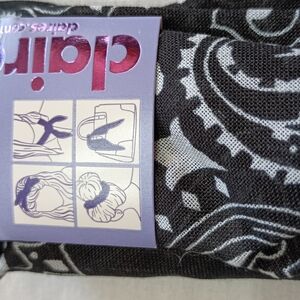 Claire's NWT Black and White Bandana Hair Accessory
